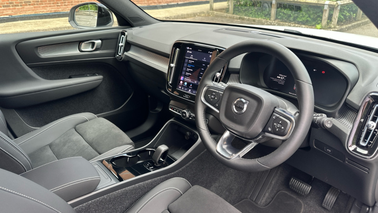 Volvo EX40 185kW Extended Range Plus 78kWh 5dr Auto Electric Estate